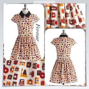 Modcloth Fervour Poise & Click camera print dress
